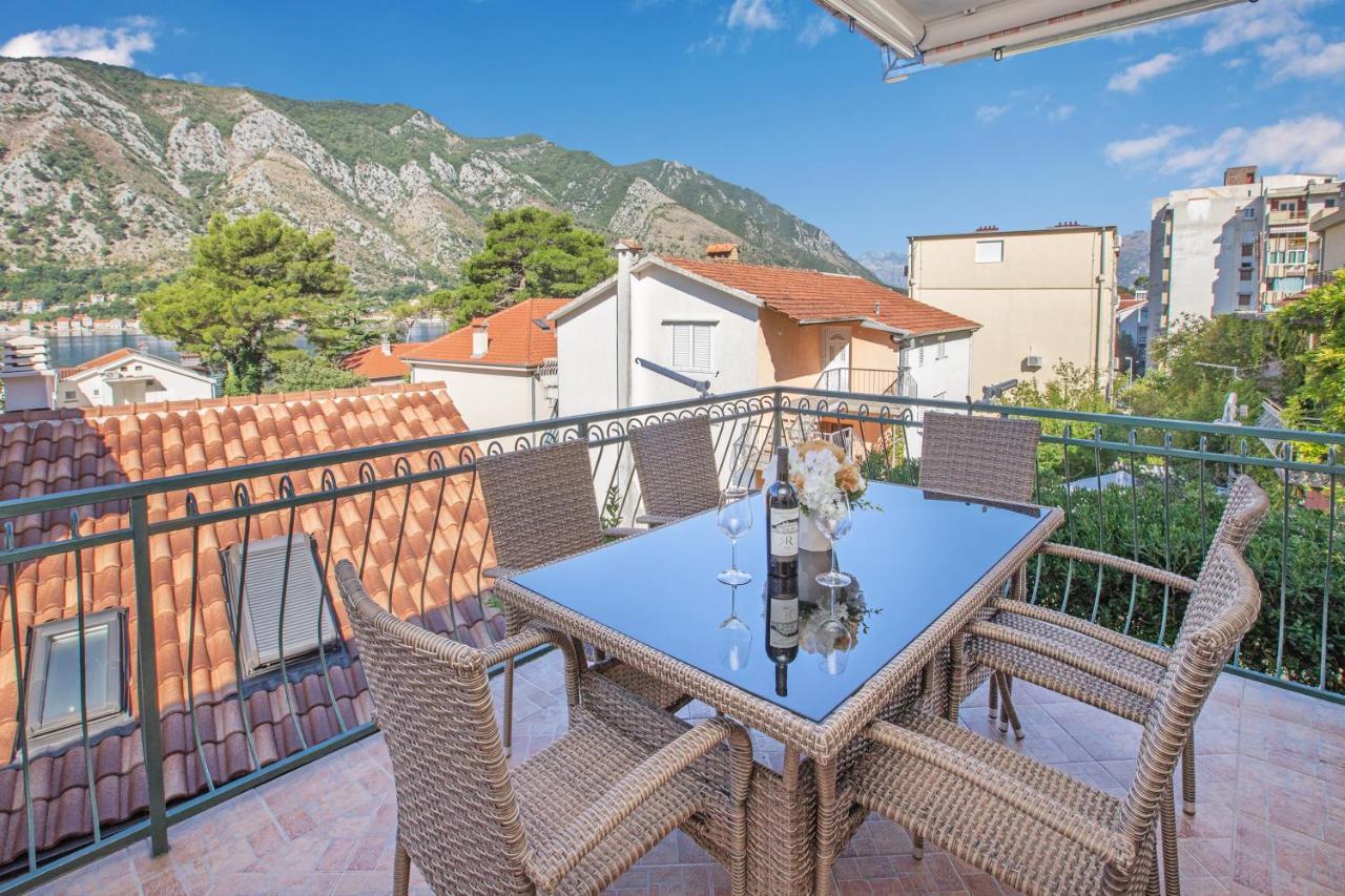 Seafoam Apartment Kotor Eksteriør bilde